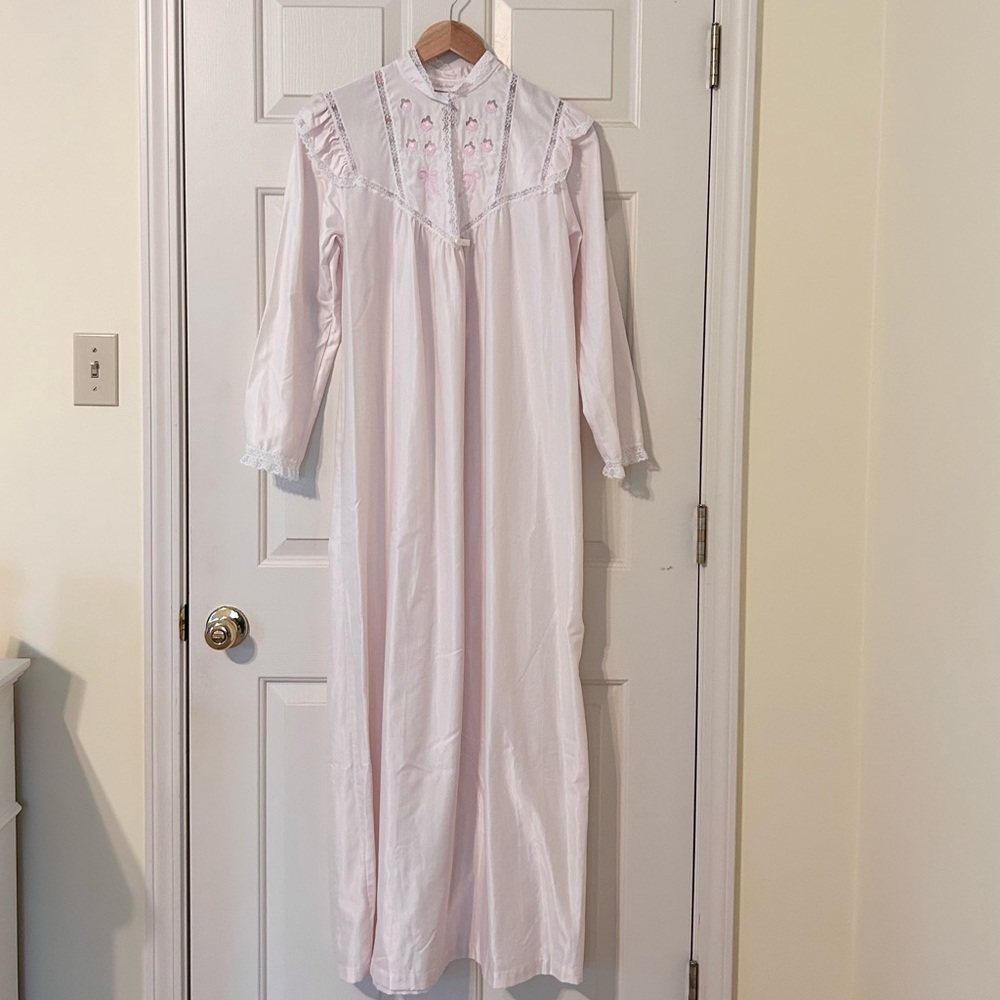 Vintage nightgown nite gown Cuddleskin Barbizon Small